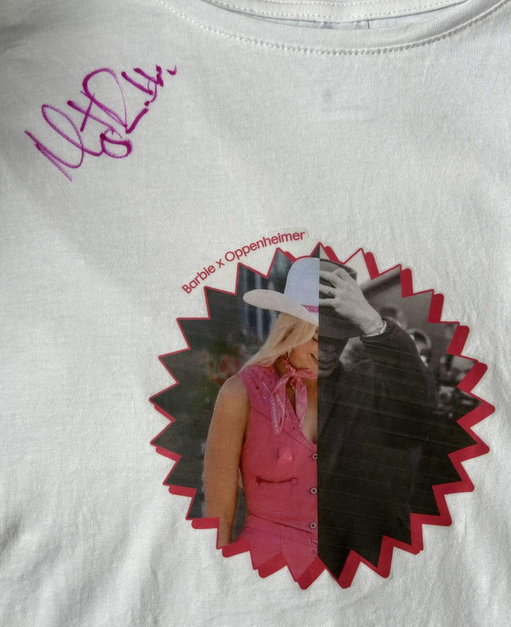 Camiseta de um fã assinada por Margot Robbie (Foto: Reprodução/Instagram)