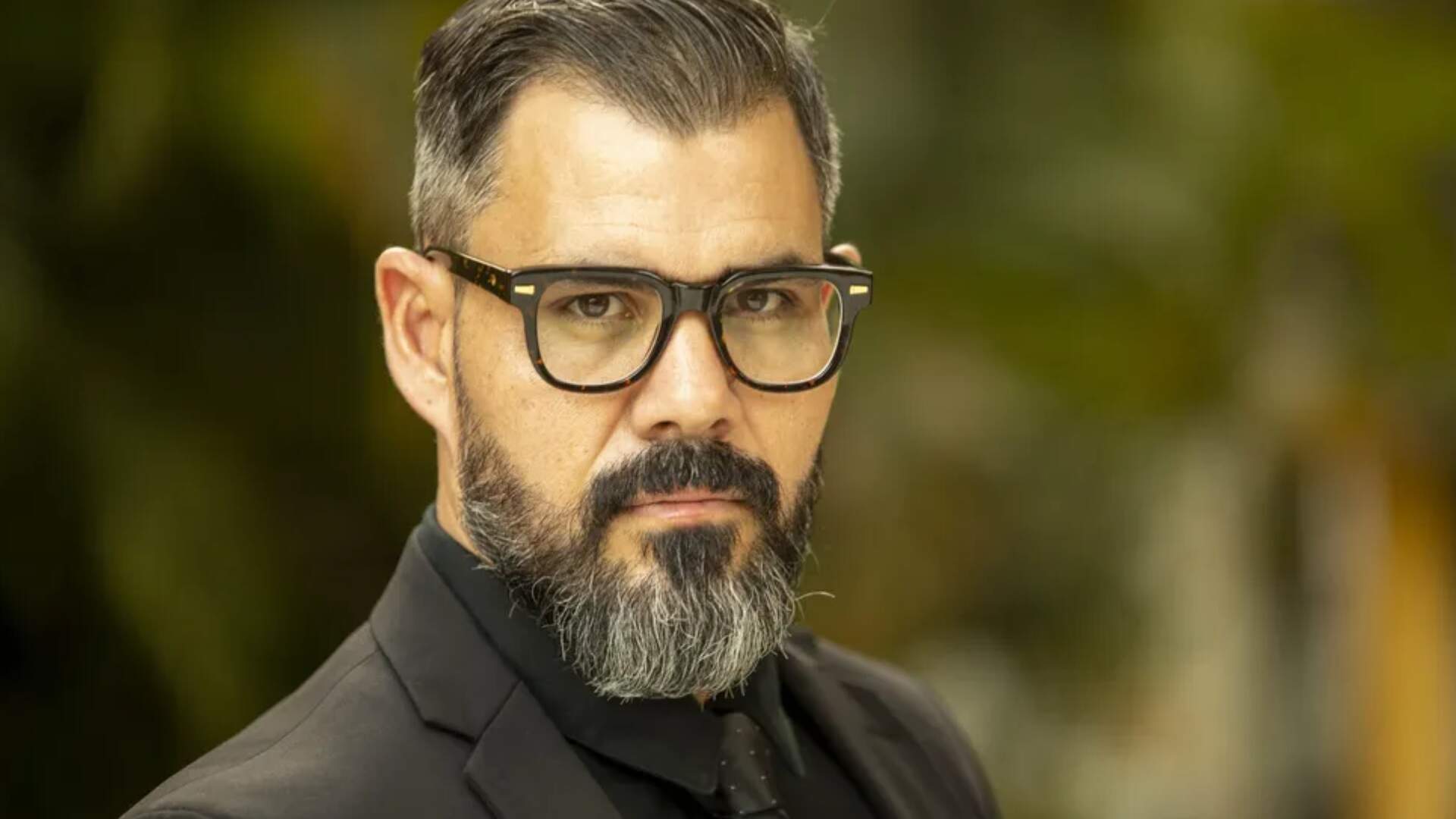Fuzuê: Conheça Pascoal, personagem de Juliano Cazarré na próxima novela das sete!