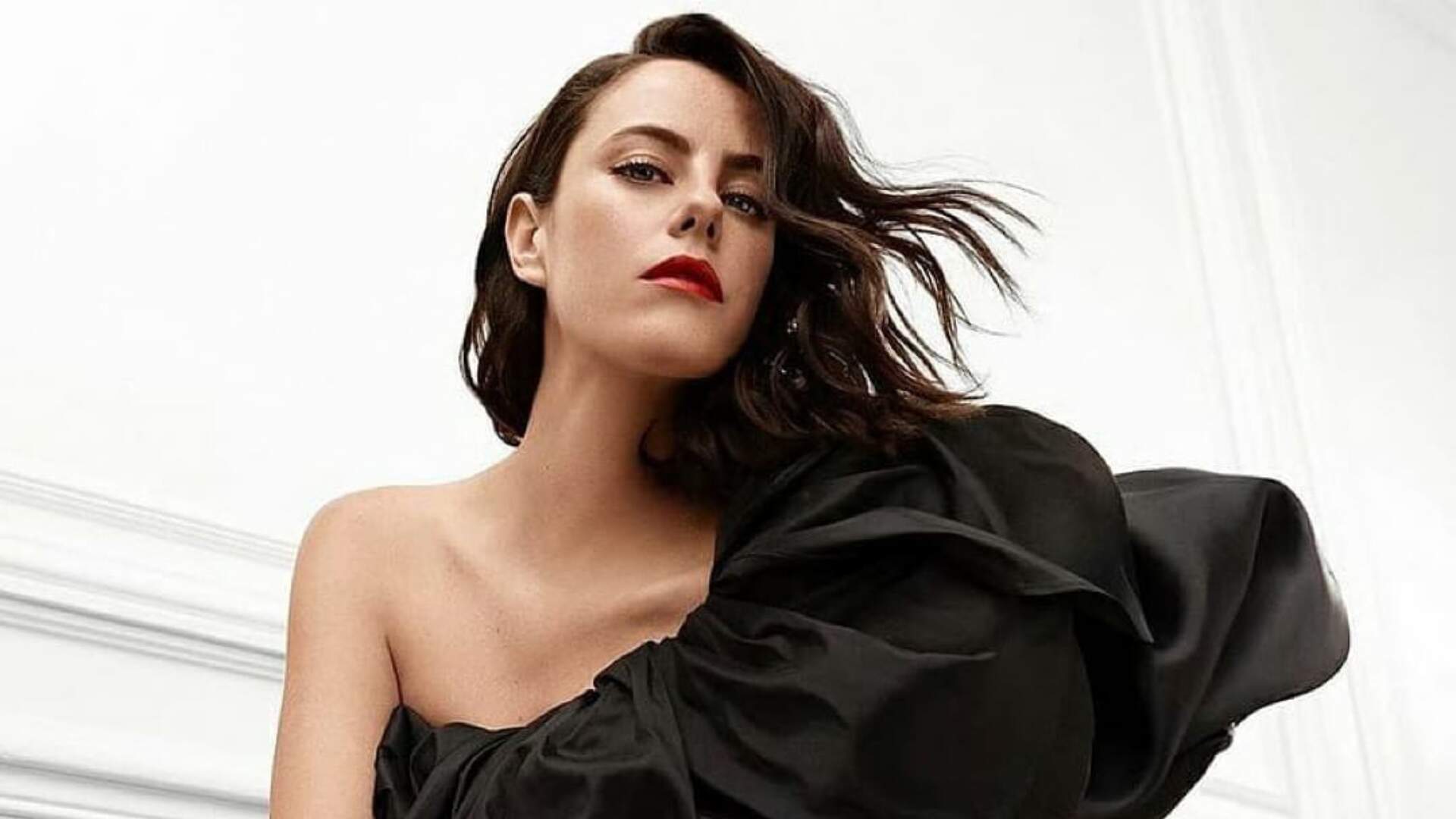 Senna: Kaya Scodelario é confirmada em minissérie biográfica da Netflix - Metropolitana FM