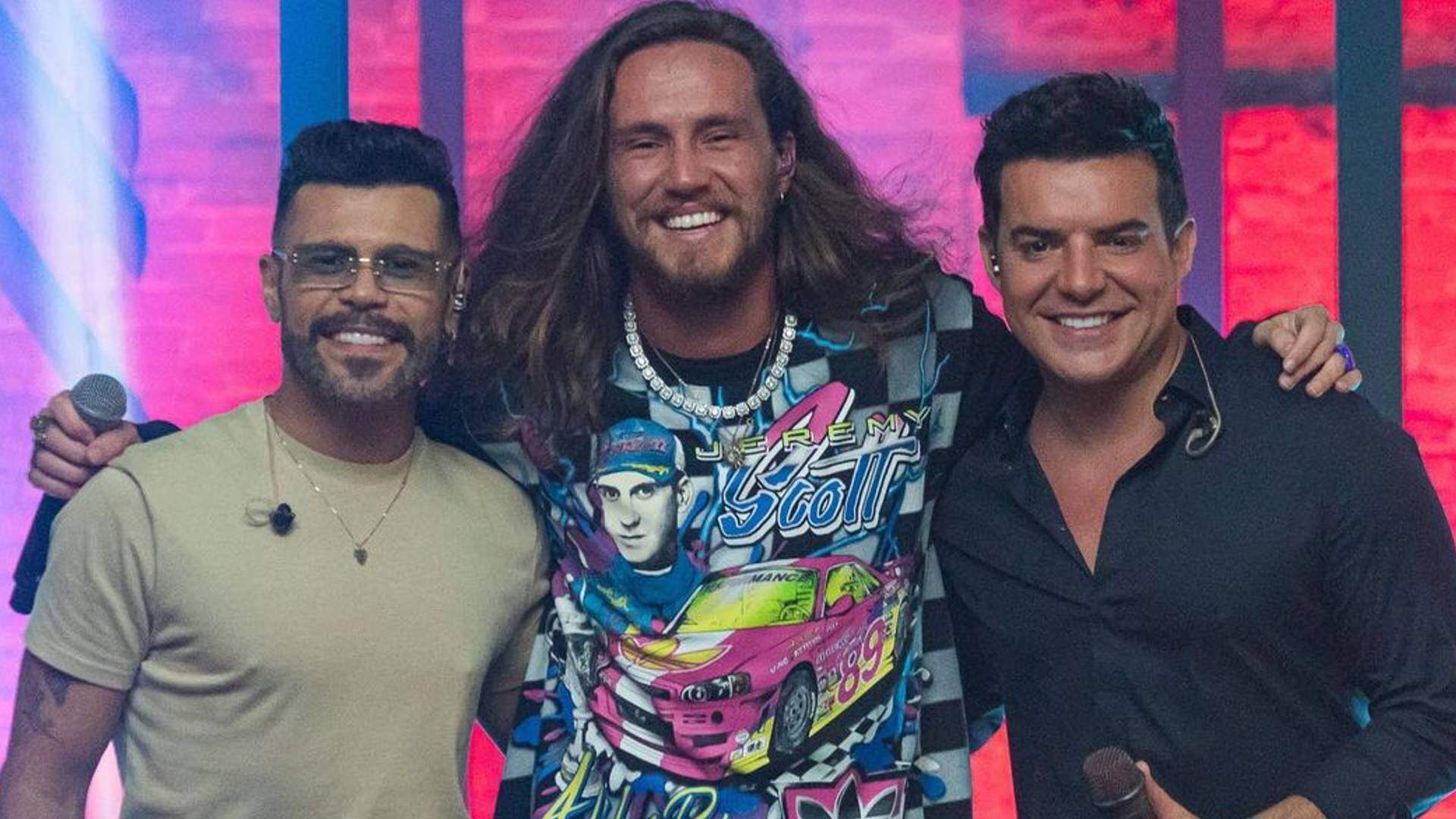 Vitor Kley une seu MPB com o sertanejo de Marcos & Belutti e fãs se surpreendem com parceria inédita dos cantores - Metropolitana FM