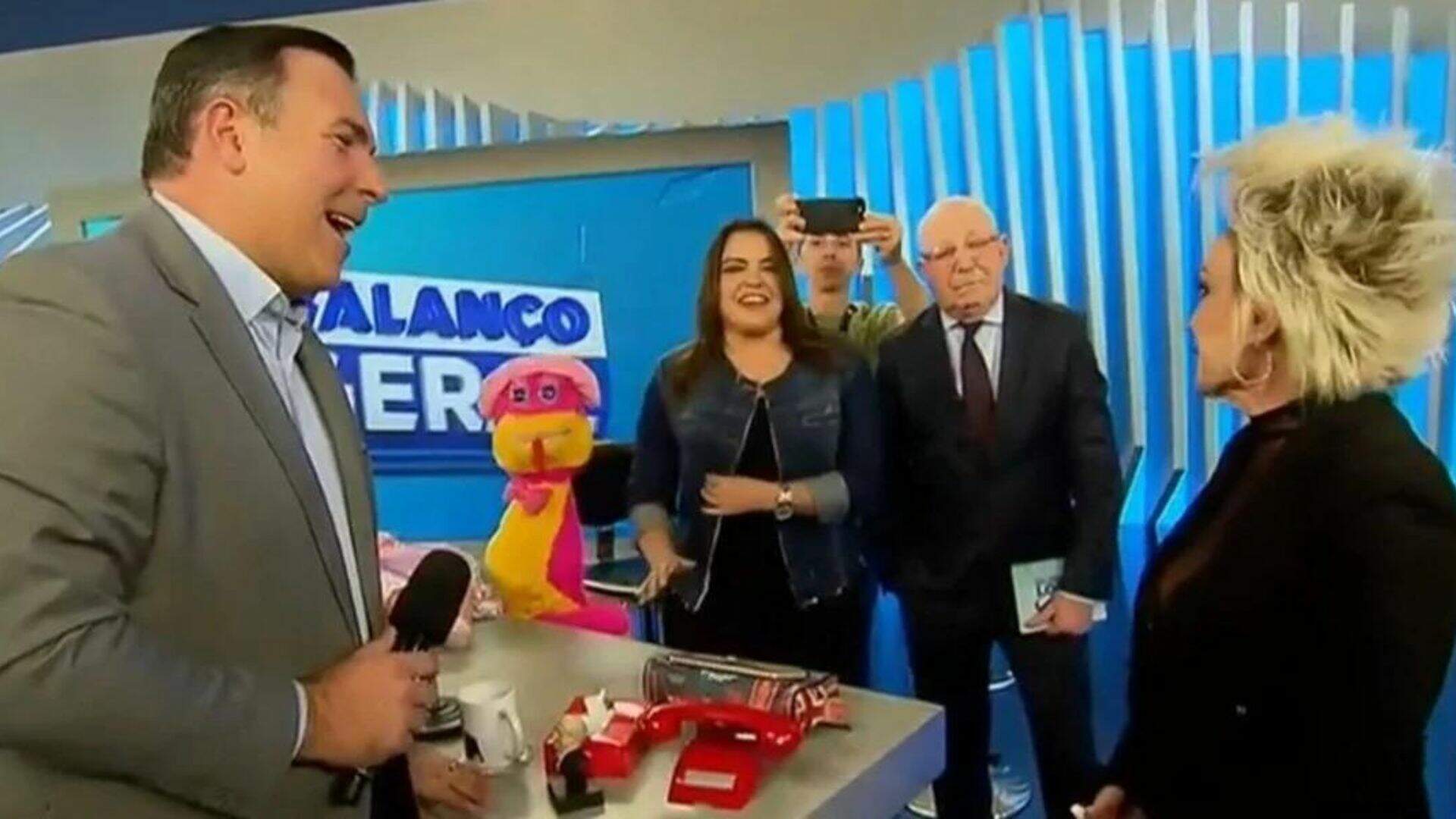 Durante visita à RecordTV, Ana Maria Braga dá bronca em Fabíola Reipert e deixa jornalista constrangida - Metropolitana FM
