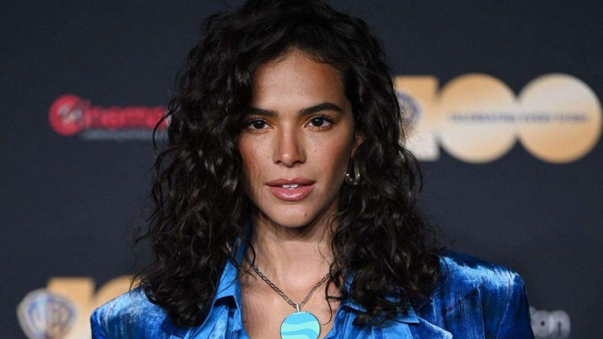 Bruna Marquezine entra em greve e faz apelo aos fãs; entenda - Metropolitana FM