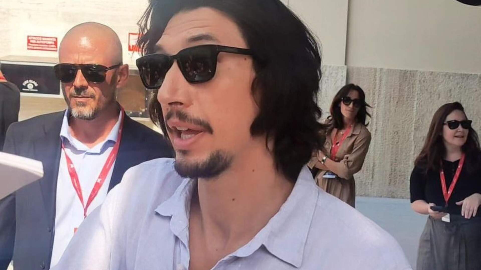 Adam Driver critica grandes estúdios no Festival de Veneza durante coletiva de imprensa de ‘Ferrari’ - Metropolitana FM