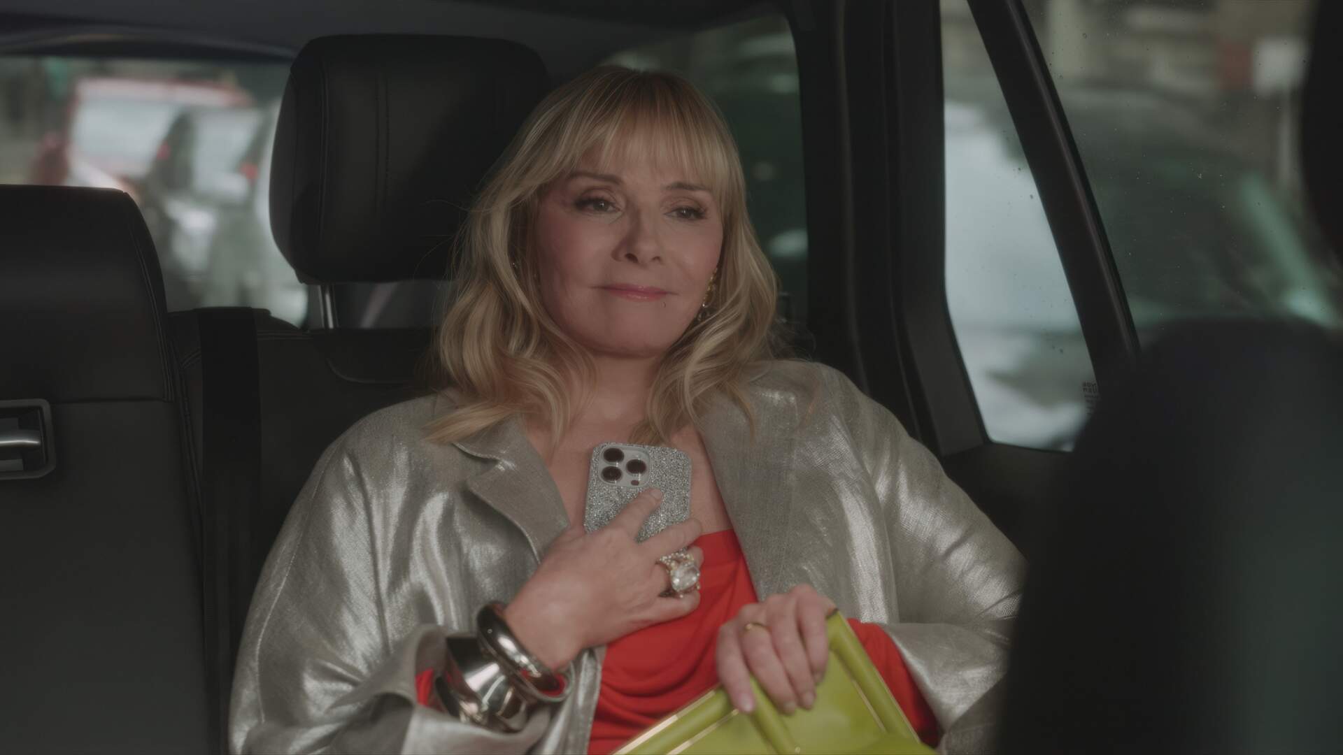 And Just Like That: Saiba como foi o retorno espetacular de Kim Cattrall na season finale do drama - Metropolitana FM