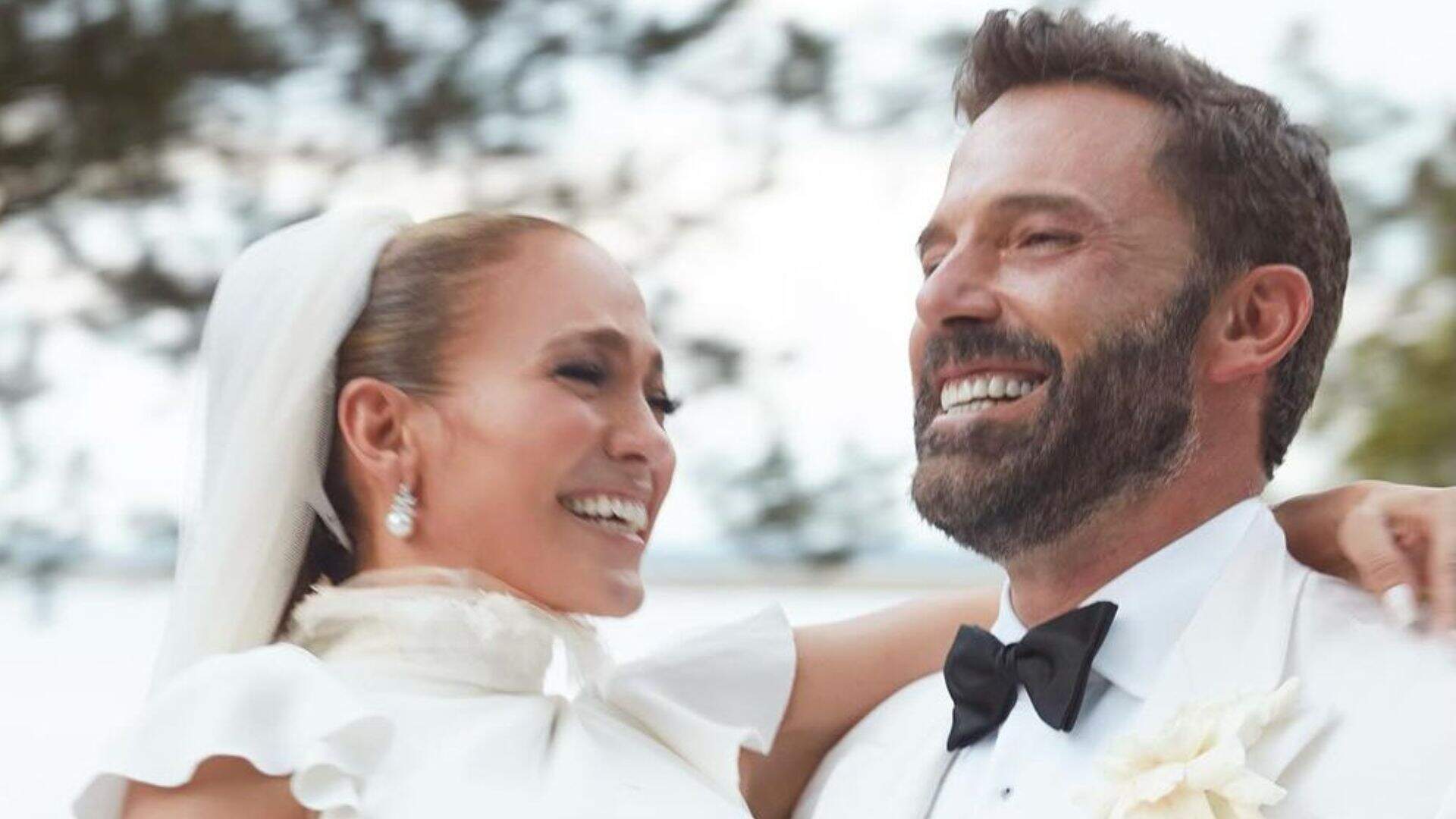 Jennifer Lopez celebra 1 ano de casamento com Ben Affleck e exibe fotos inéditas da festa