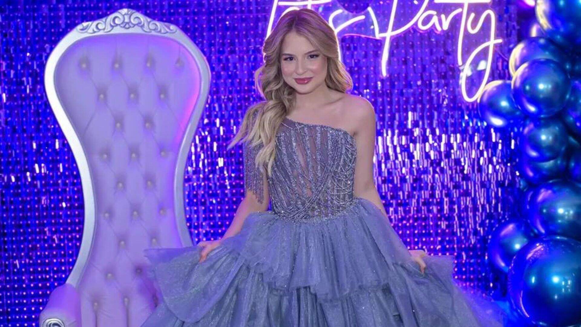 Sophia Valverde celebra 18 anos com festão e look à la princesa; veja fotos - Metropolitana FM