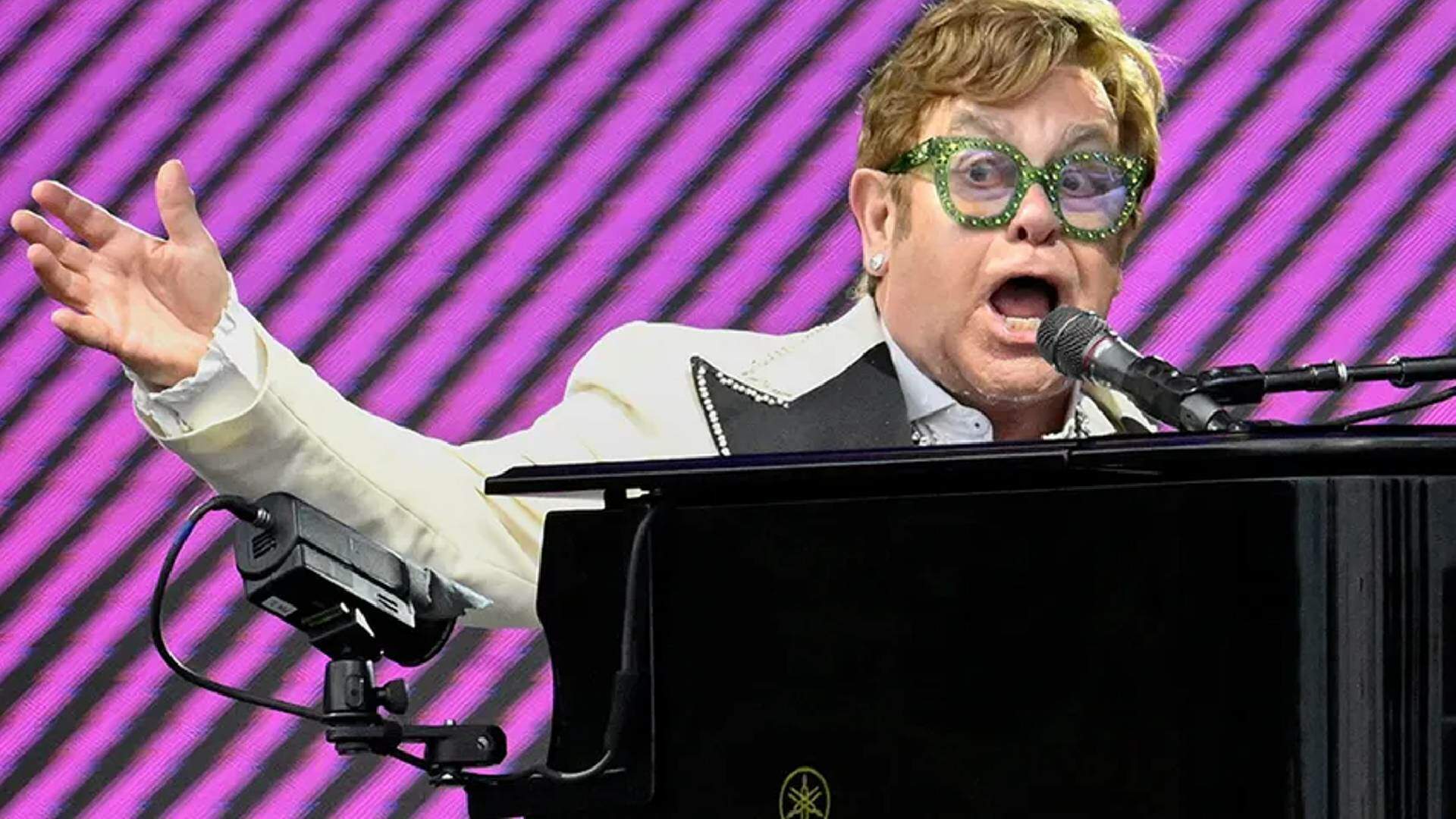 O que aconteceu com Elton John? Cantor é levado às pressas para hospital; saiba atual estado de saúde do astro