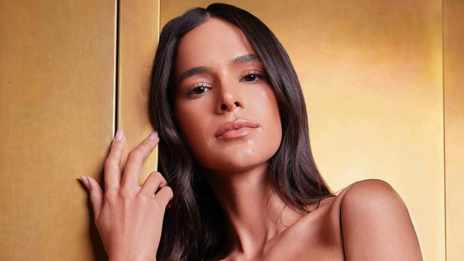 Bruna Marquezine lamenta não poder divulgar o filme ‘Besouro Azul’: ‘Parte meu coração’ - Metropolitana FM