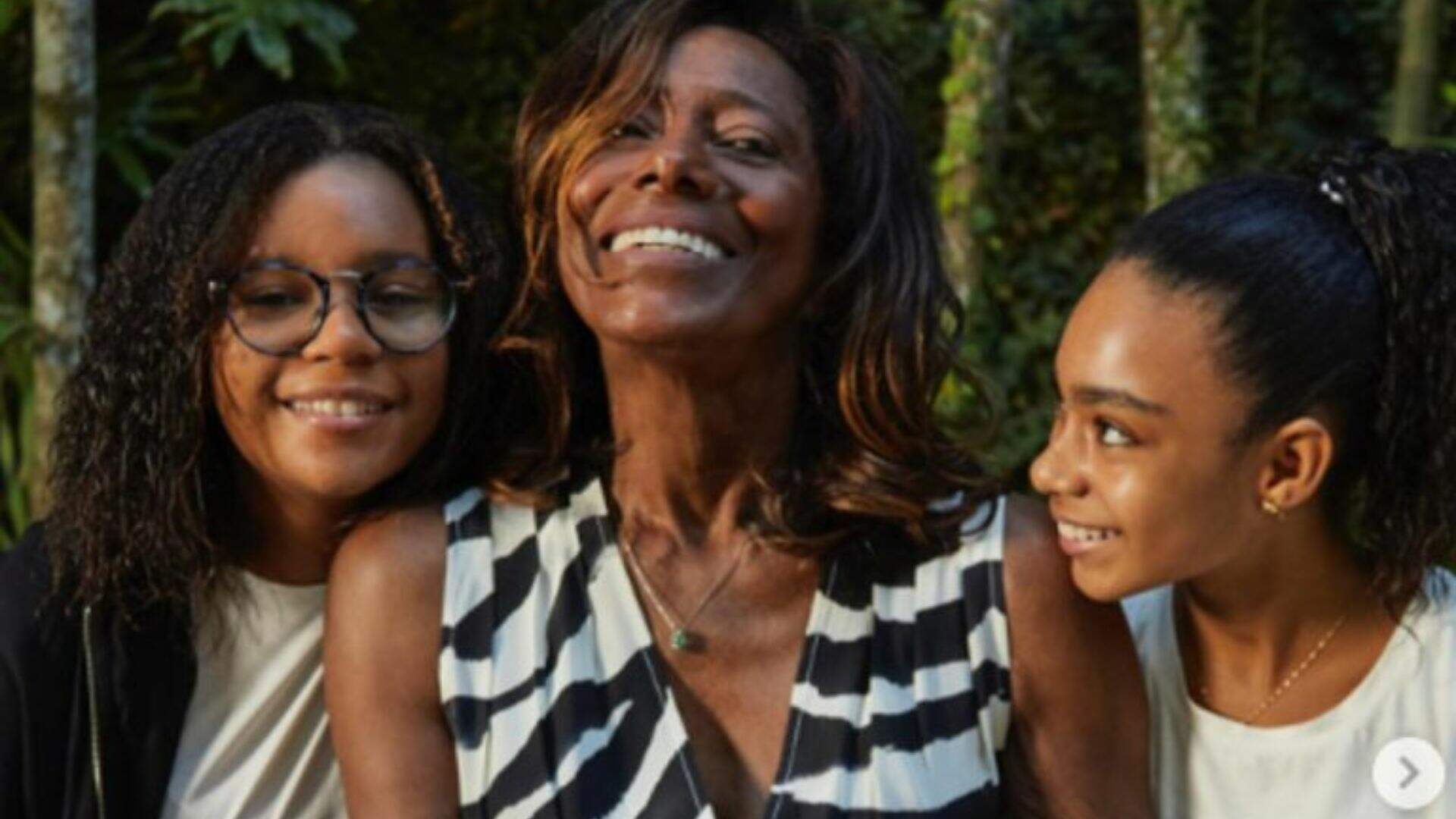 Aniversário de Glória Maria! Filha da jornalista faz post emocionante e homenageia a mãe: “O teu legado” - Metropolitana FM