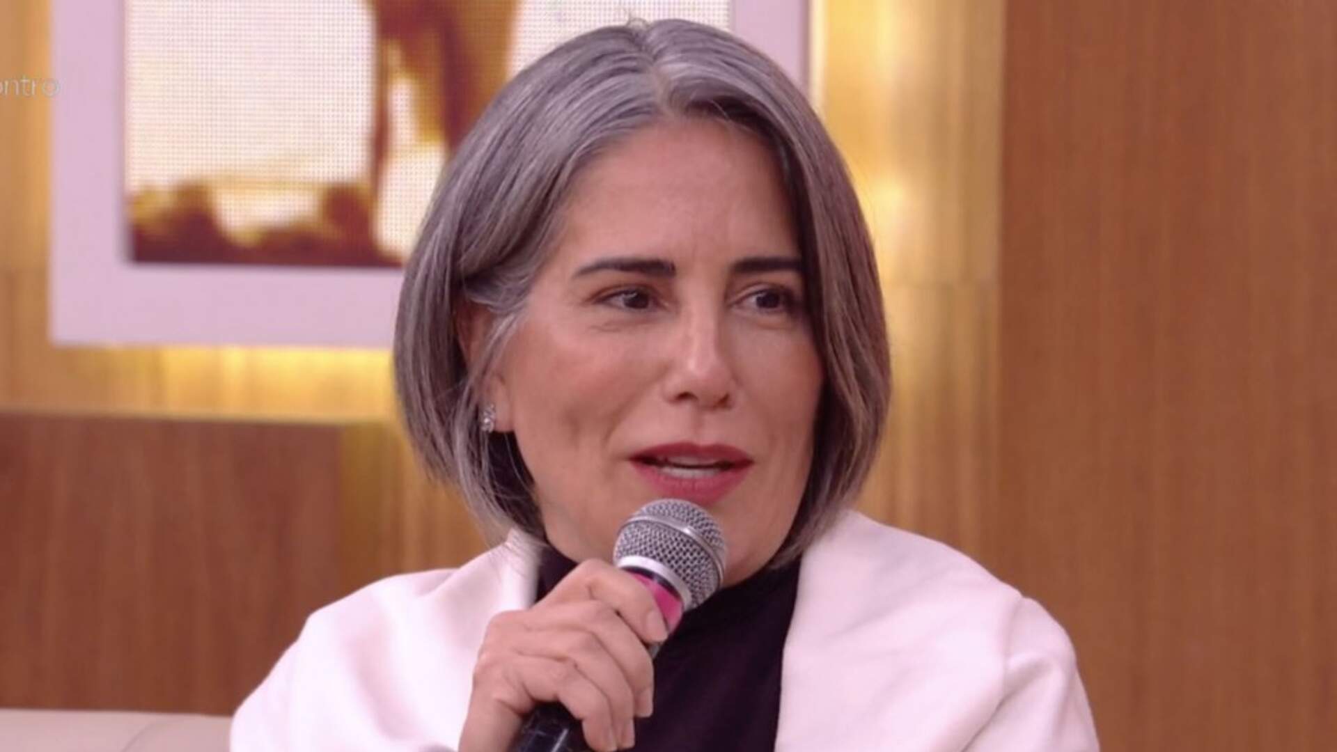 No 'Encontro', Glória Pires reflete sobre fim do contrato com a Globo e revela preocupação com a carreira