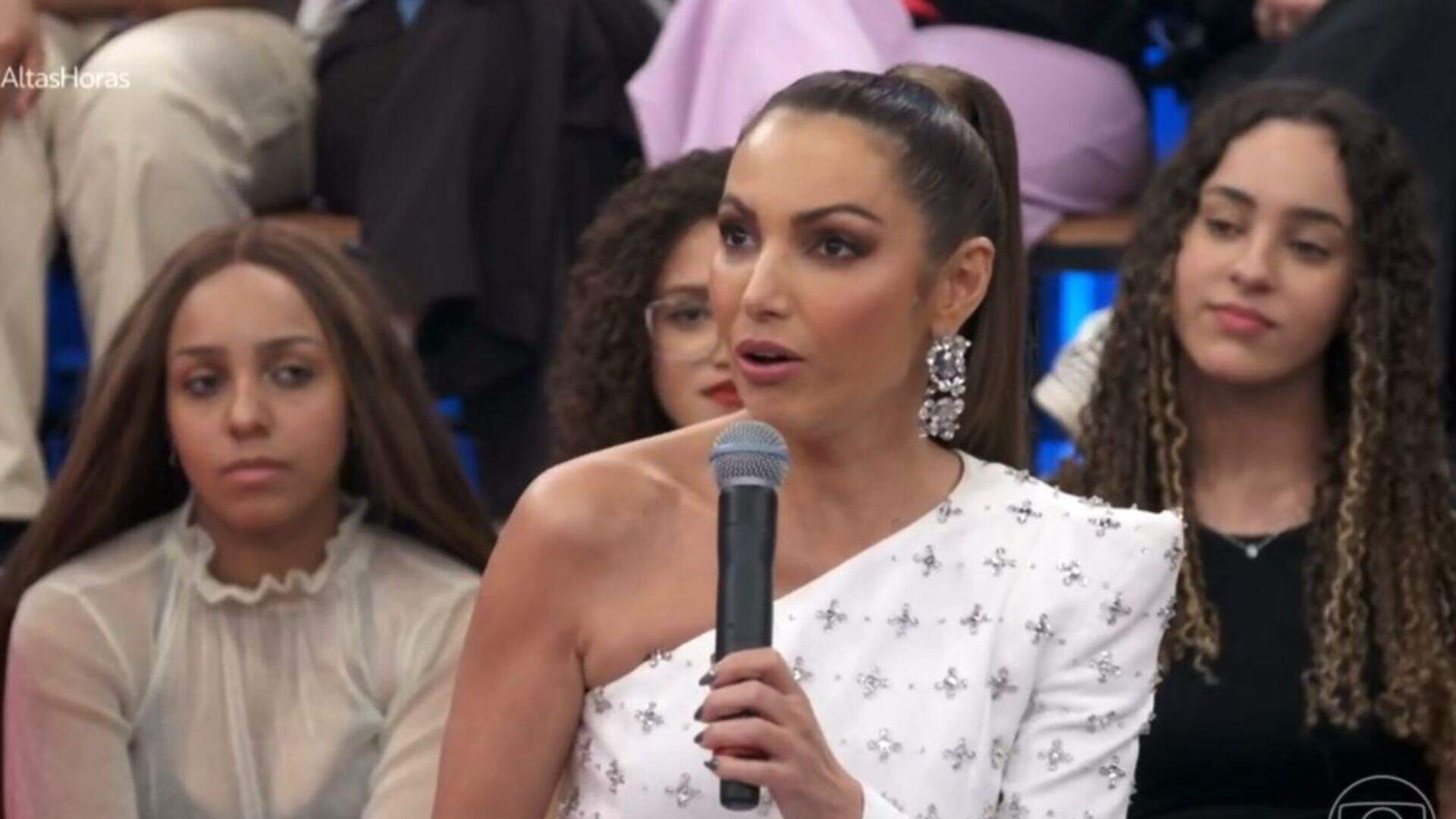 Patrícia Poeta solta palavrão no “Altas Horas” e deixa convidados e plateia chocados com a atitude - Metropolitana FM