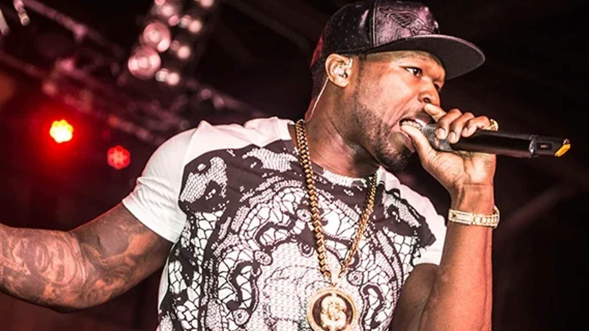 Rapper 50 Cent ‘perde a cabeça’ em show, motivo da confusão é escancarado e até fã é prejudicada - Metropolitana FM