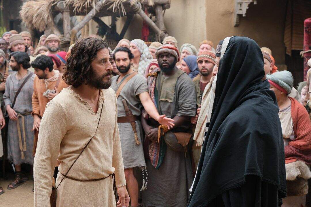 Jonathan Roumie em uma cena da quarta temporada de "The Chosen" (Foto: Reprodução/Instagram)