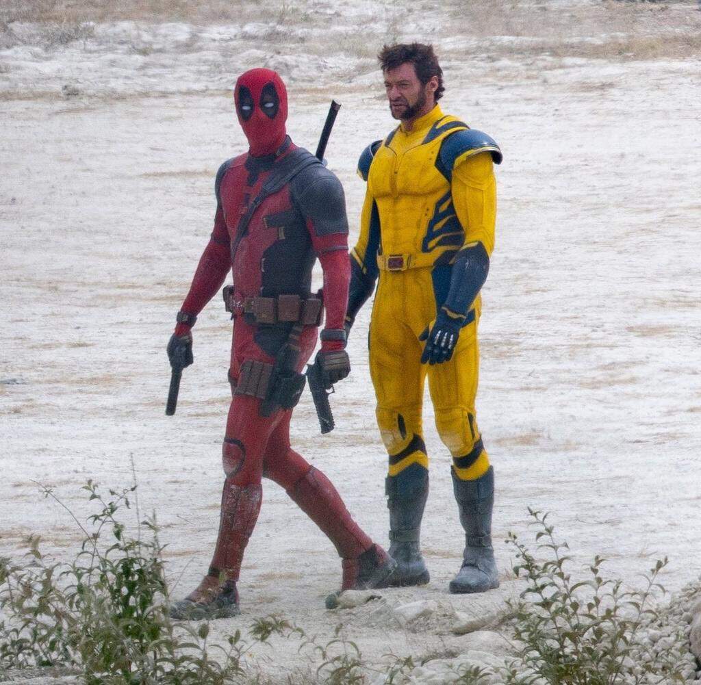 Ryan Reynolds e Hugh Jackman nos bastidores de “Deadpool 3” (Foto: Reprodução/X)