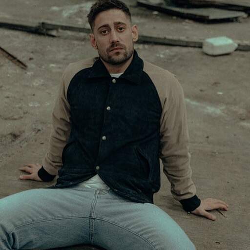 Michael Socha está confirmado no elenco de “Toxic Town” (Foto: Reprodução/Instagram)