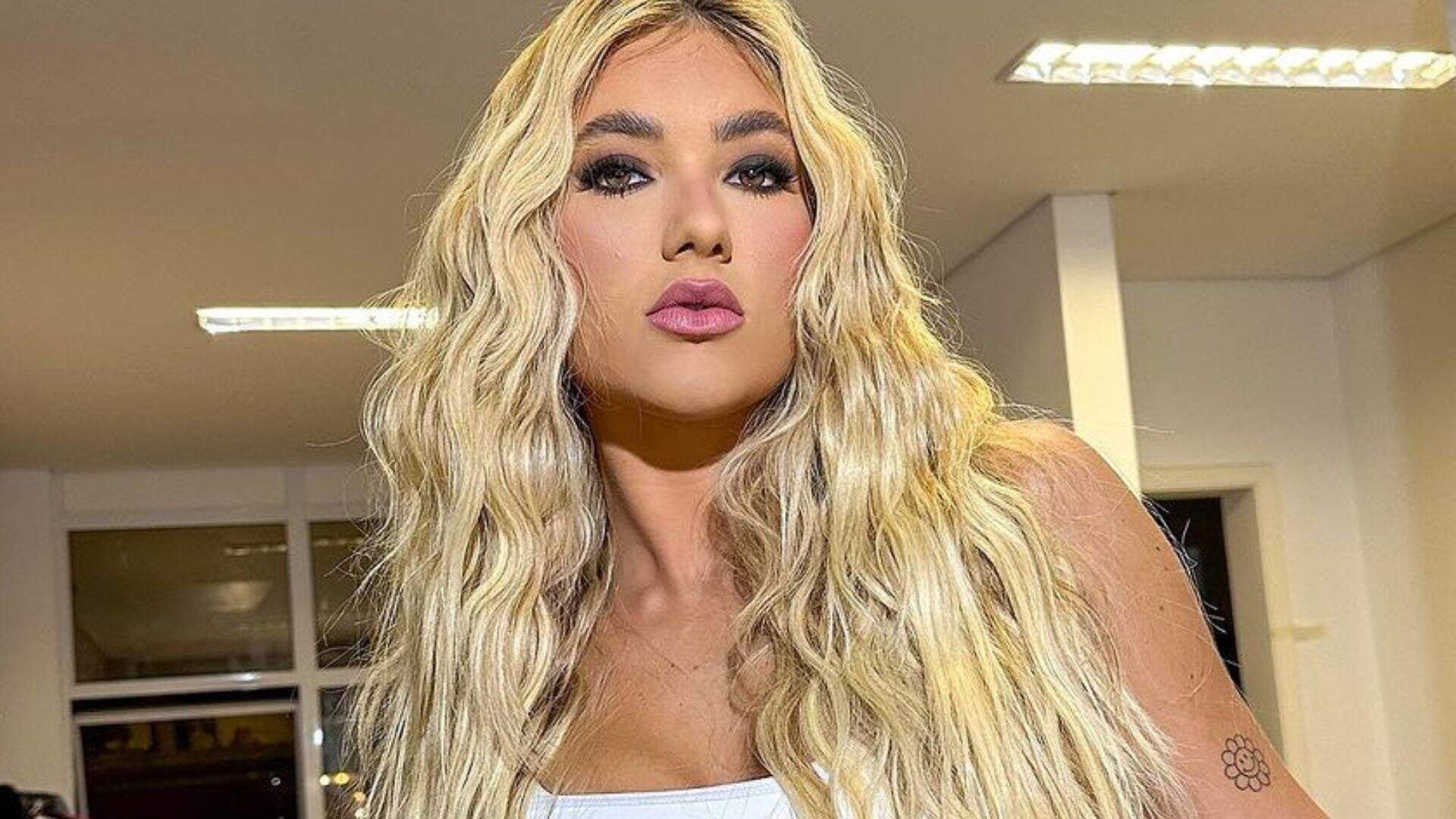 A nova Rapunzel? Virginia Fonseca impressiona seguidores ao surgir de mega hair