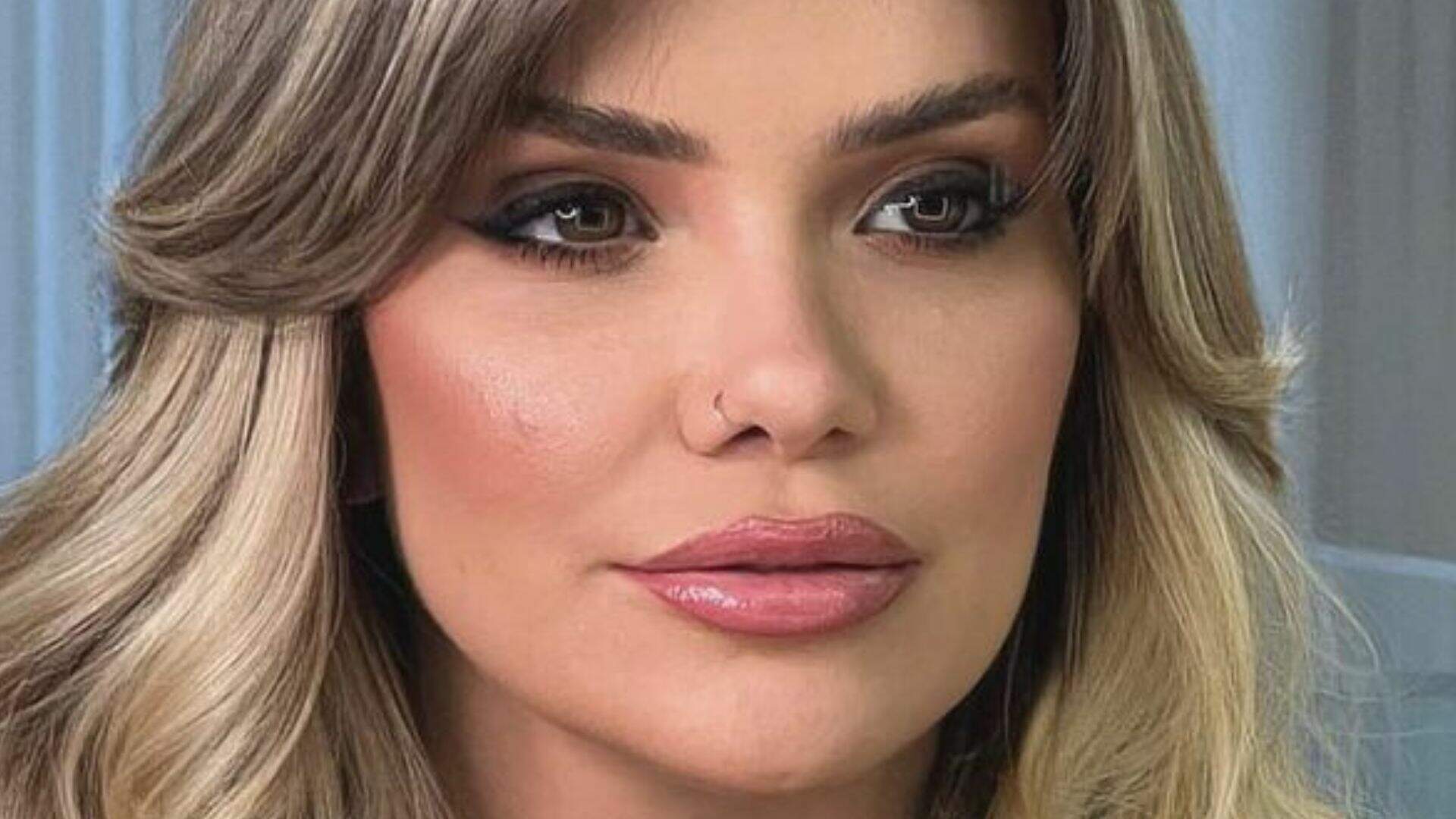 Ex-BBB Marcela Mc Gowan passa por transformação no visual e surge loiríssima - Metropolitana FM