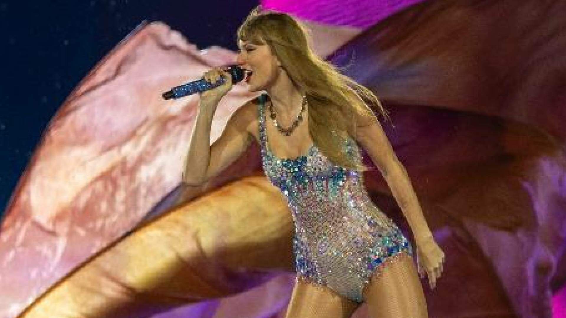 Taylor Swift inicia a “The Eras Tour” em SP com show energético, declaração de amor ao Brasil e recorde de público - Metropolitana FM