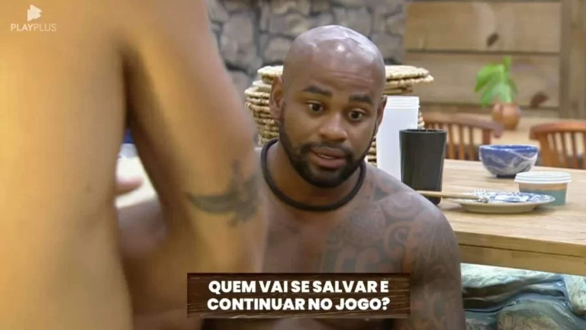 A Fazenda: Black ameaça desistir do reality se peão não sair na próxima roça e influencia aliados: “Acabou o game” - Metropolitana FM