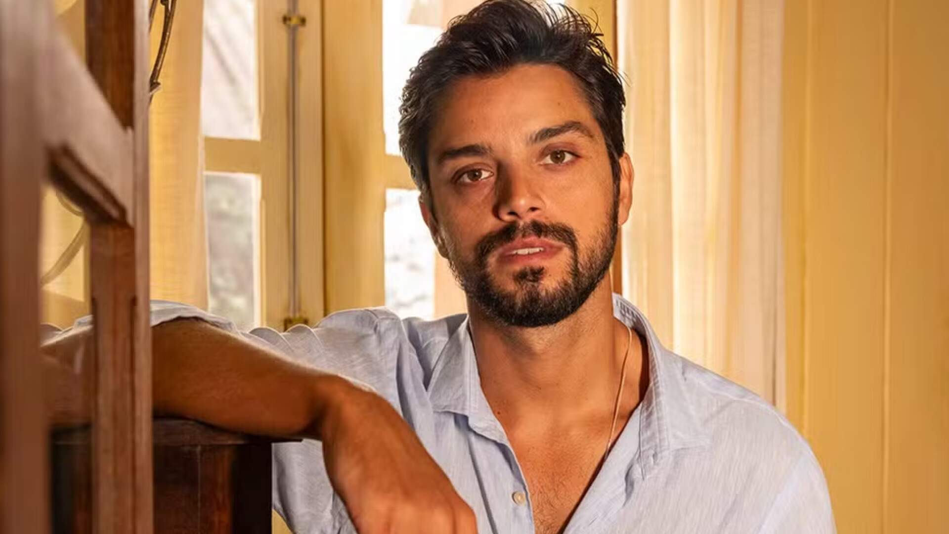 Renascer: Rodrigo Simas é José Venâncio, um dos filhos de José Inocêncio no remake; Veja imagens - Metropolitana FM