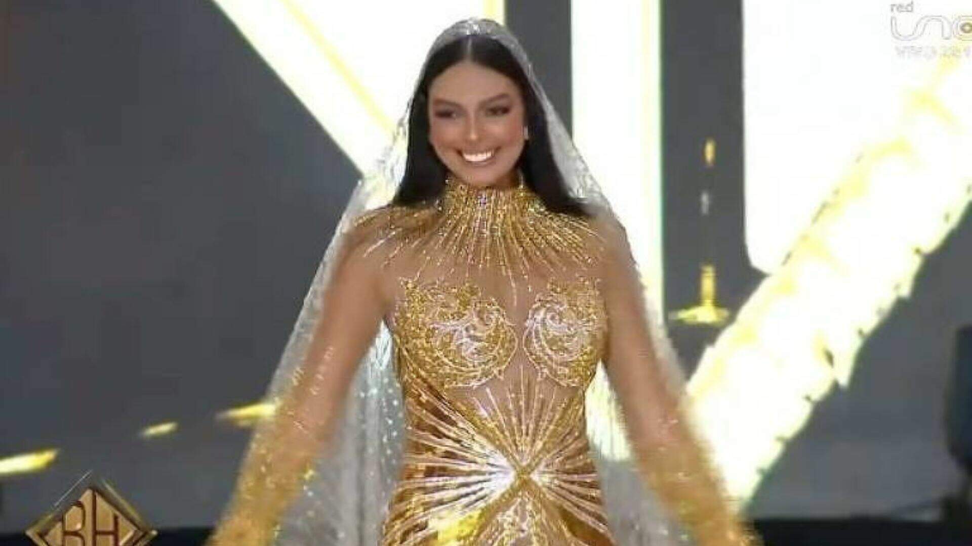 Miss Brasil usa vestido inspirado em Nossa Senhora Aparecida para concurso mundial e web reage: “Obra de arte”