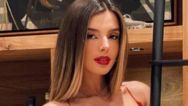 Giovanna Lancellotti surge com look vermelho poderoso e seguidores capricham nos elogios: “Deusa”