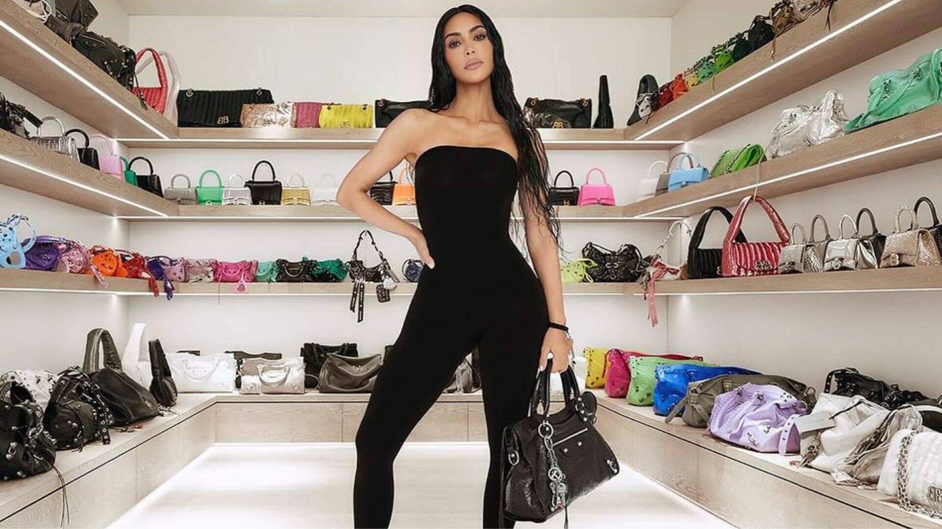Após campanha polêmica envolvendo crianças, Balenciaga anuncia Kim Kardashian como nova embaixadora da marca - Metropolitana FM