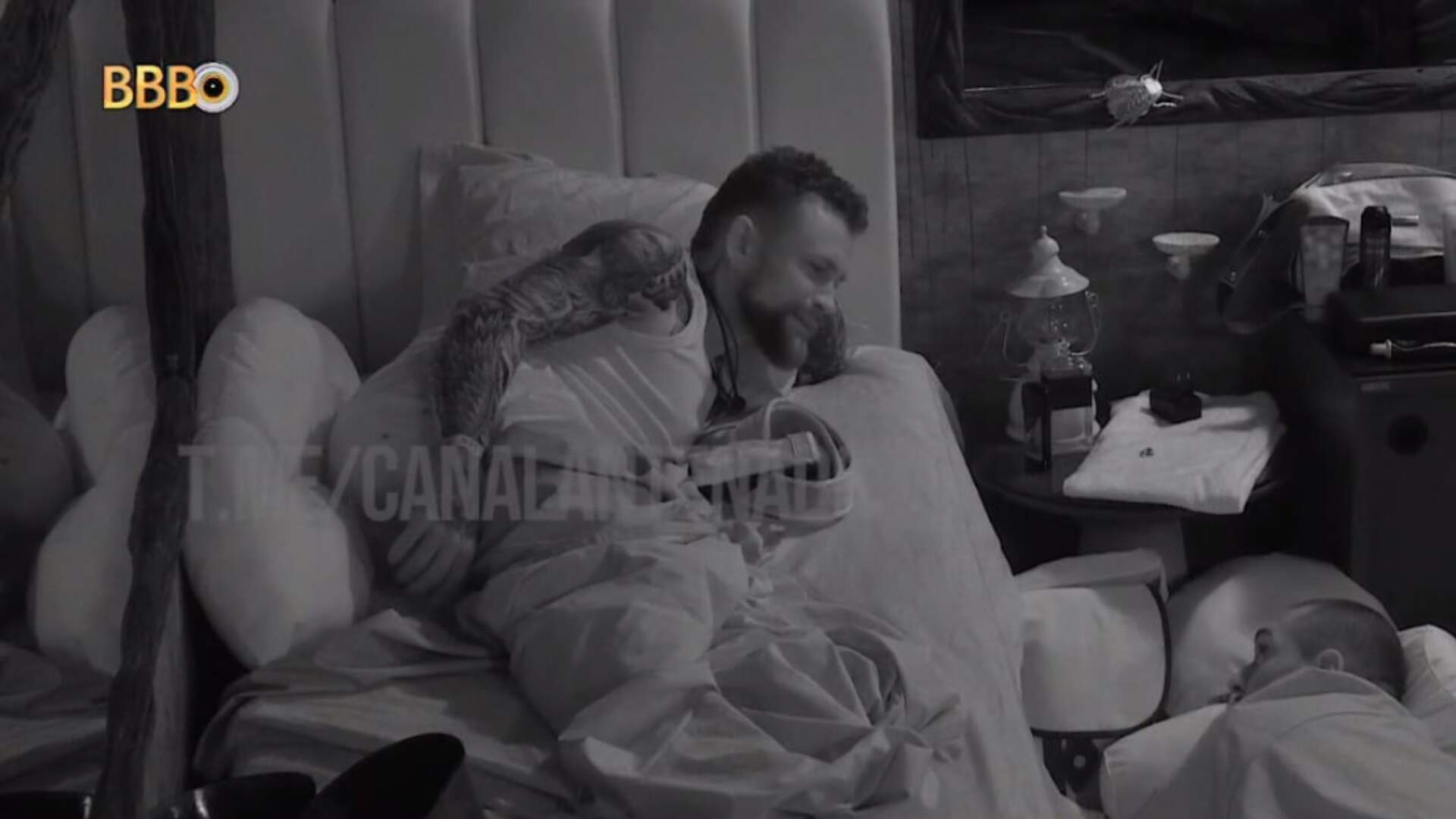BBB 24: Vinicius revela que está de olho em duas sisters e cogita investida no romance: “Na mira” - Metropolitana FM