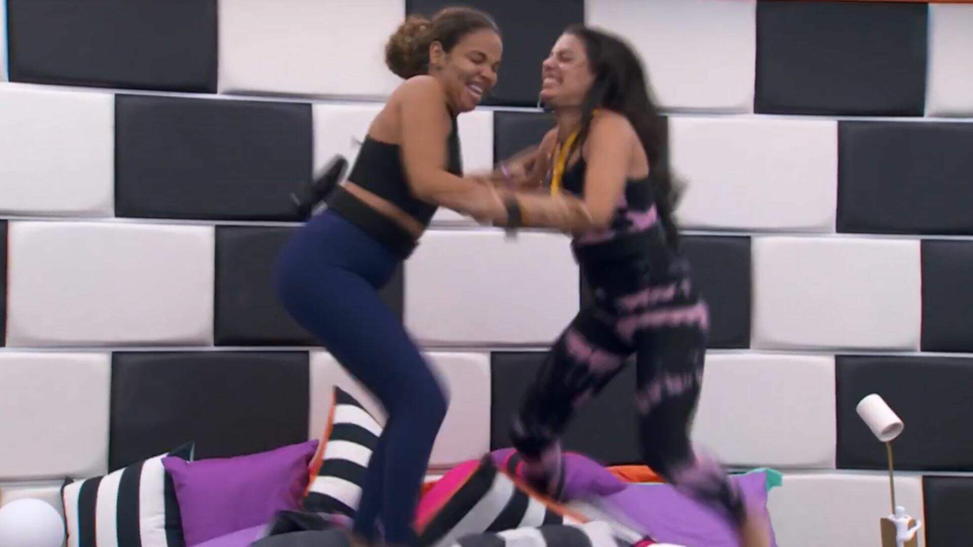 BBB 24: Fernanda e Pitel celebram nova aliança com o puxadinho: “Deu certo” - Metropolitana FM