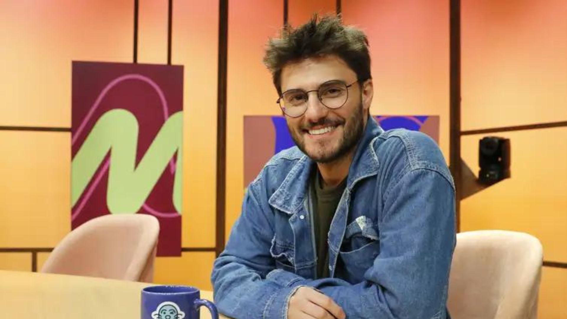 Quem será? Ator famoso ganha programa na TV Brasil e pega público de surpresa - Metropolitana FM