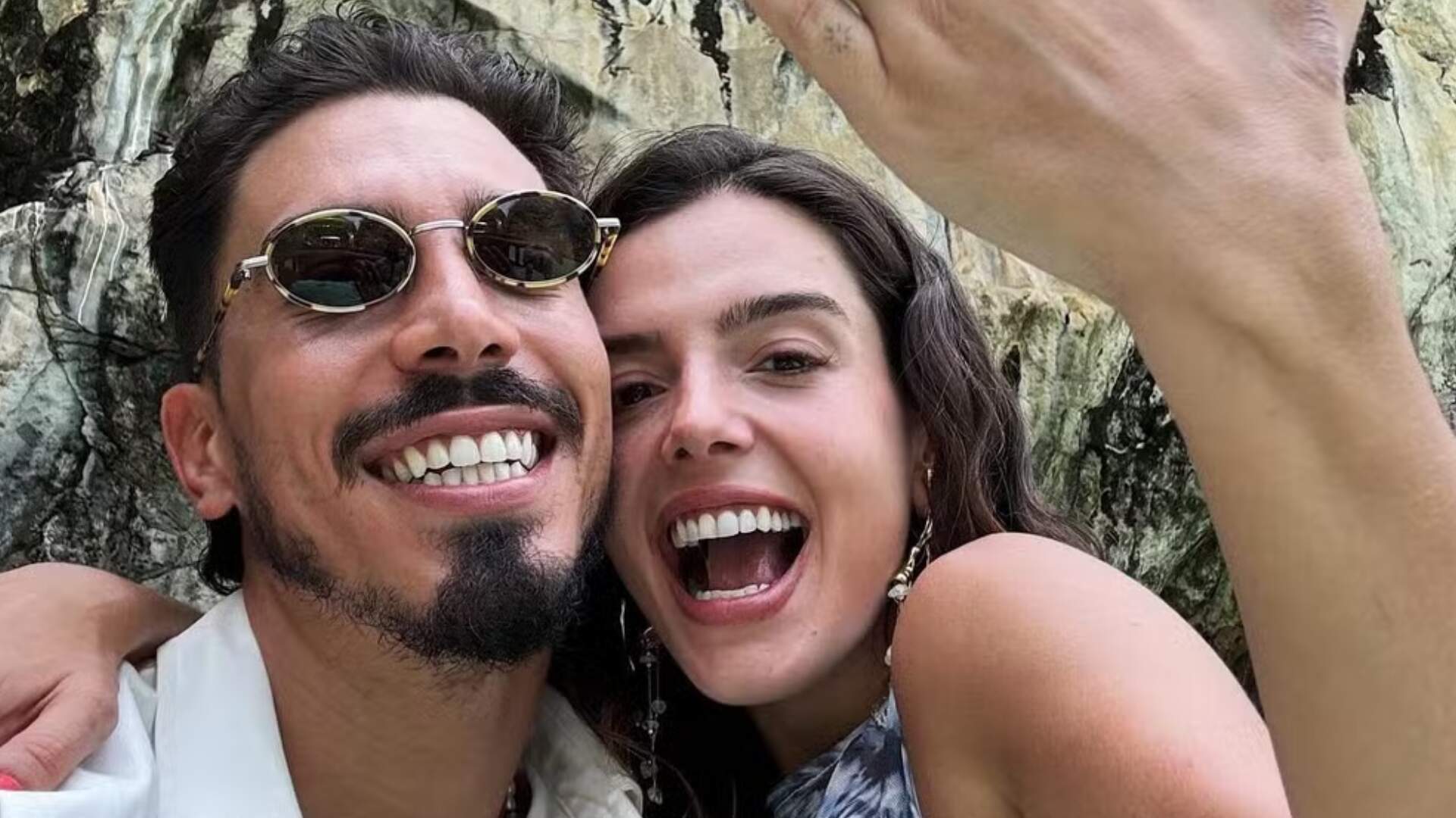 Giovanna Lancelloti e Gabriel David vão se casar! Atriz compartilha anel de compromisso nas redes sociais
