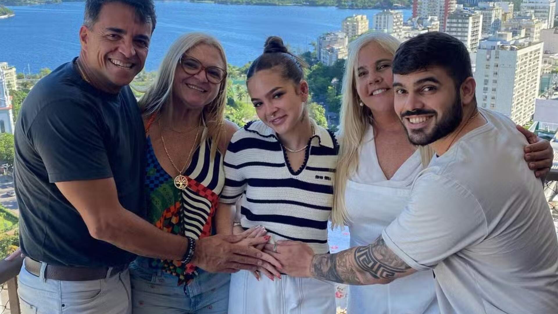 Internautas especulam gravidez de Mel Maia após foto sugestiva nas redes sociais