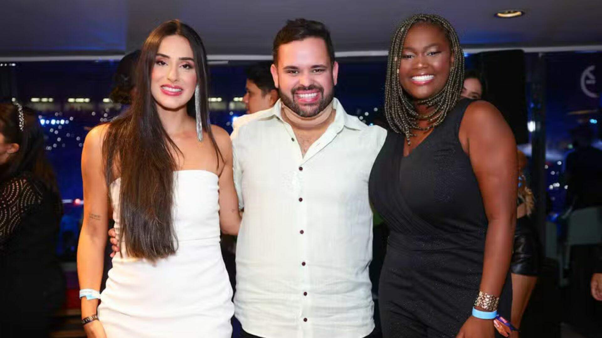 Encontro de ex-BBBs! Deniziane, Michel e Raquele curtem show de Léo Santana em BH; veja fotos