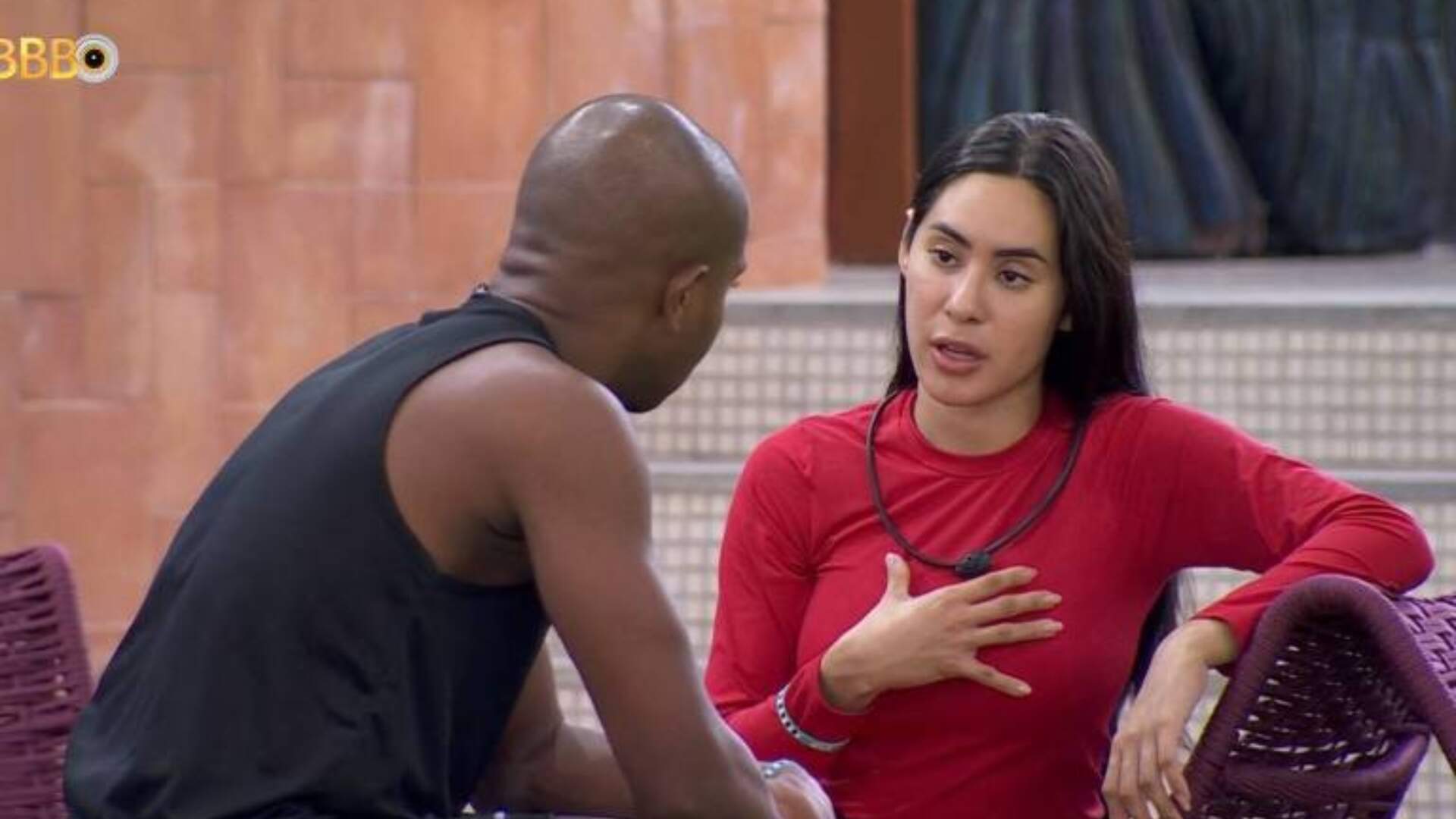 BBB 24: Davi Brito tenta alertar Isabelle Nogueira sobre alianças dentro do confinamento e deixa aliada confusa