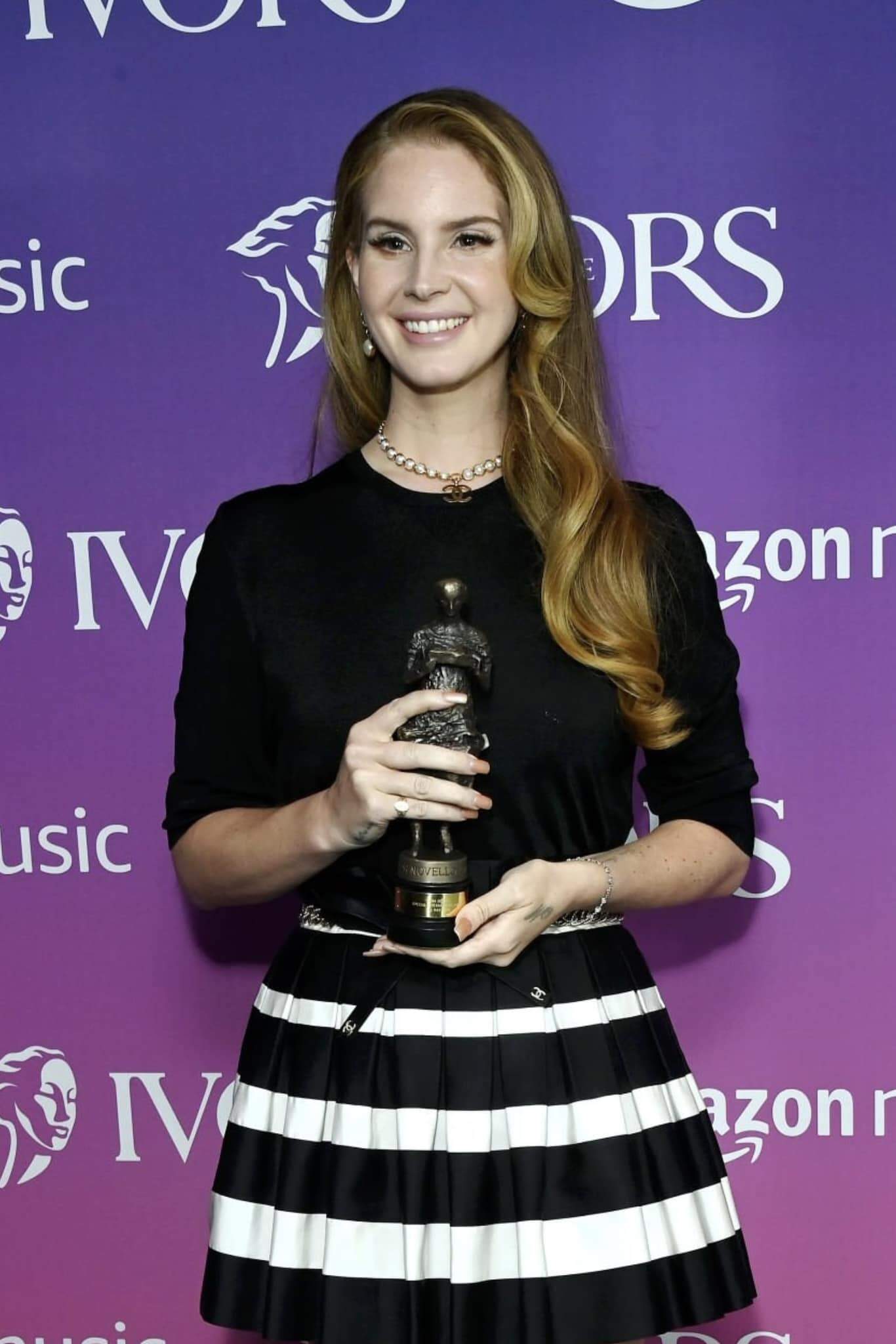 Lana Del Rey ganhou o Special International Award no The Ivors 2024, em Londres