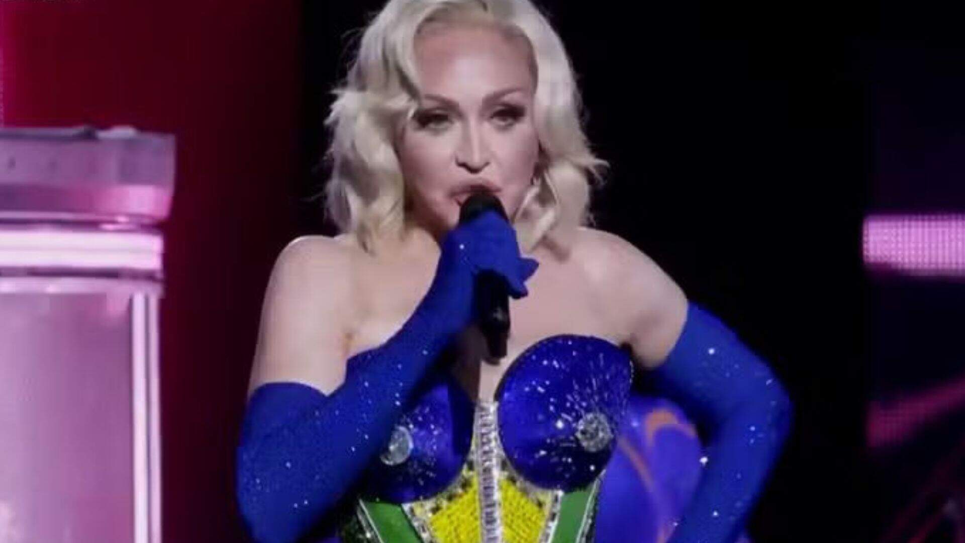 Madonna comanda show épico em Copacabana; veja os figurinos usados pela estrela pop