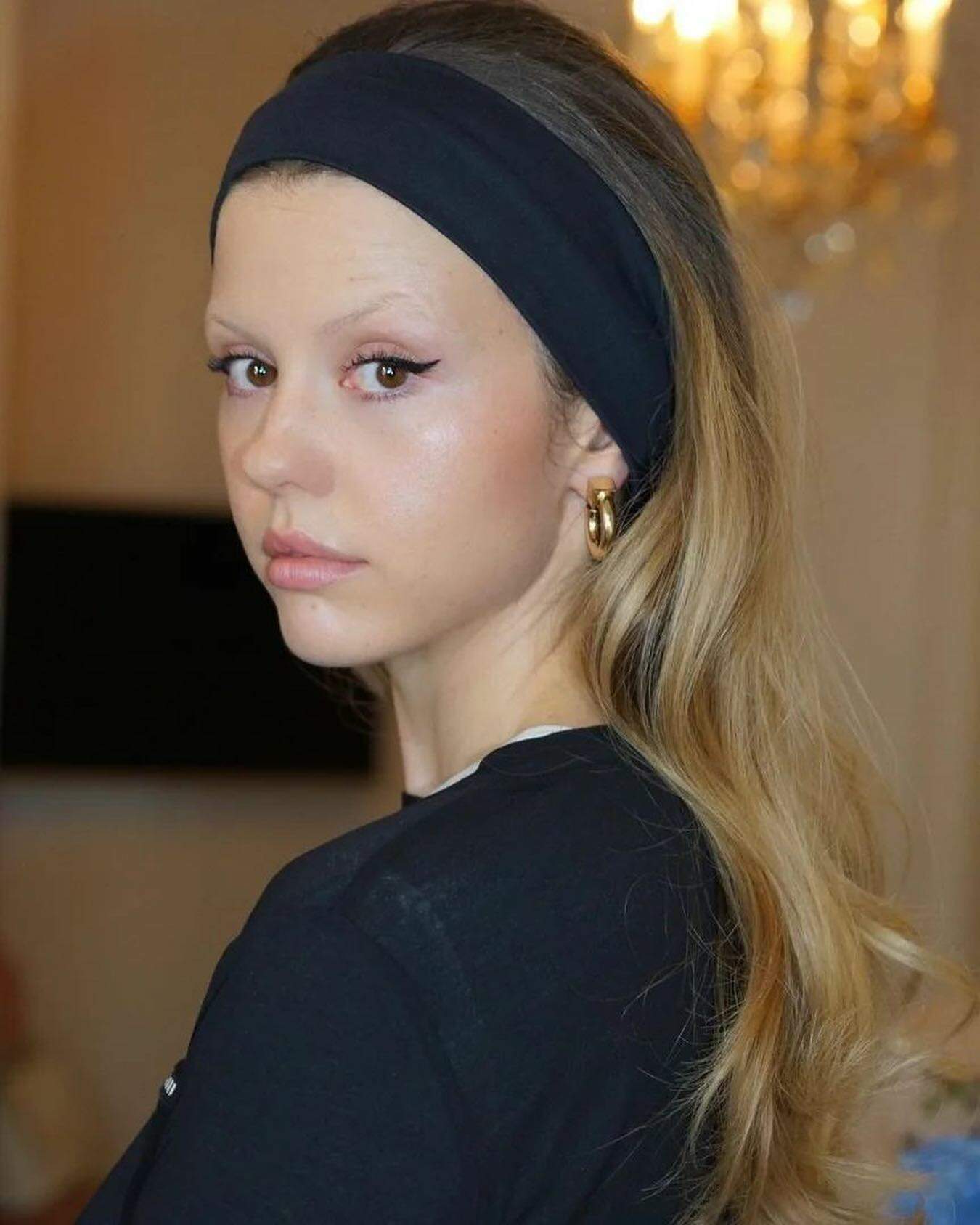 Mia Goth