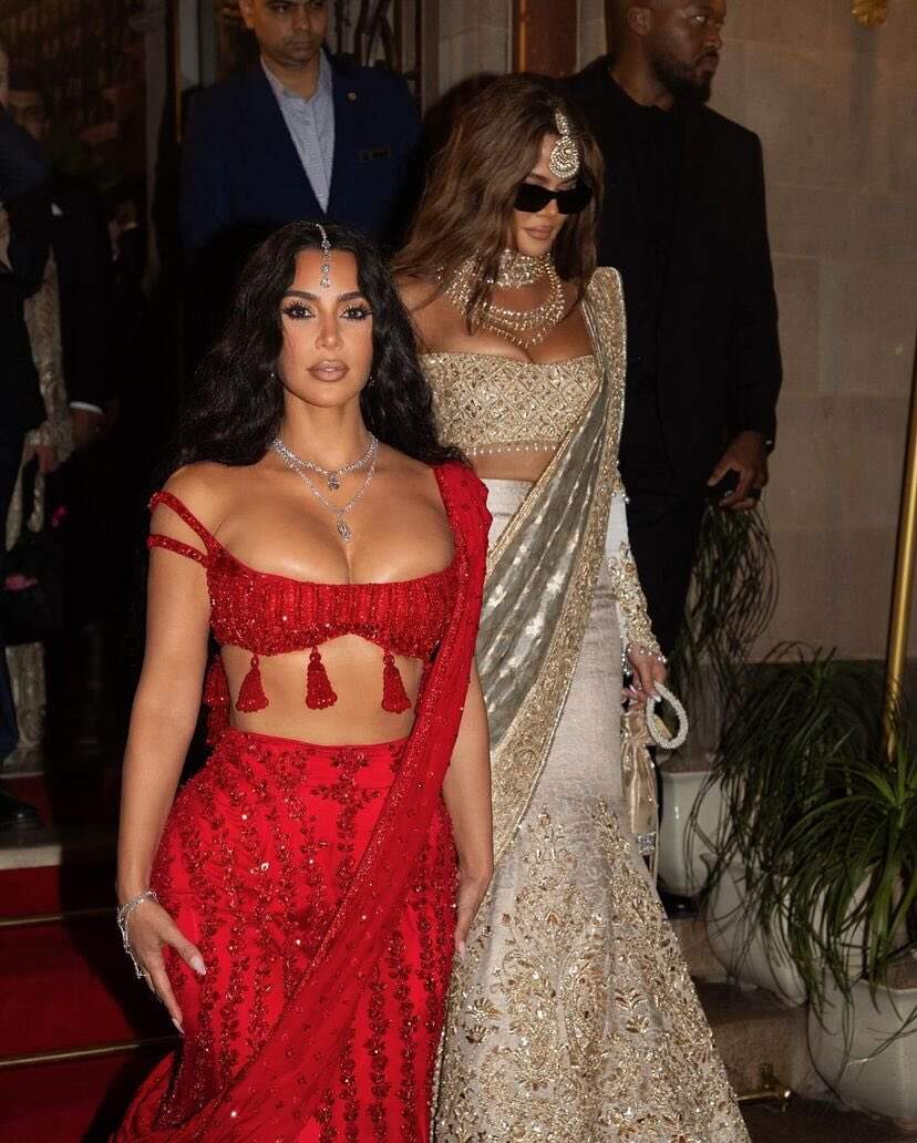 Kim Kardashian e Khloé Kardashian 