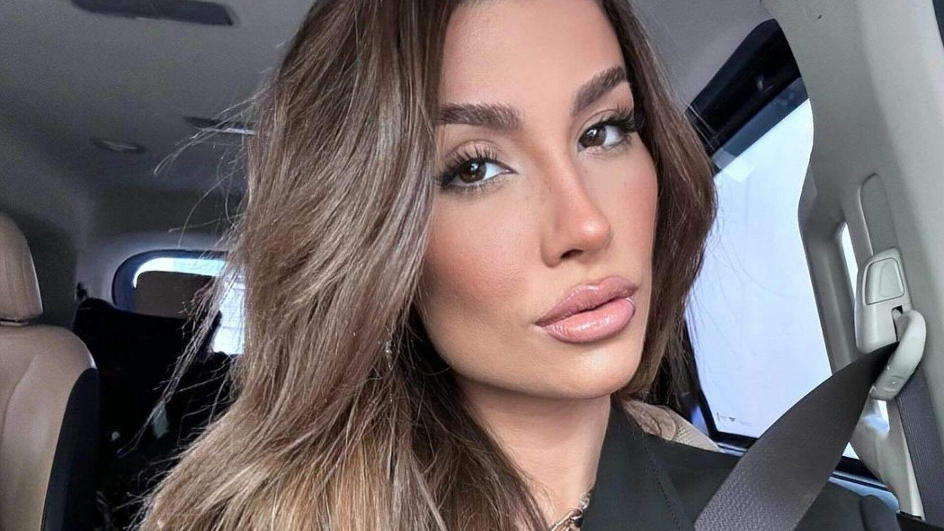 Com o visual repaginado, Bianca Andrade capricha no carão em novas selfies e declara: “Nunca me senti tão bonita”