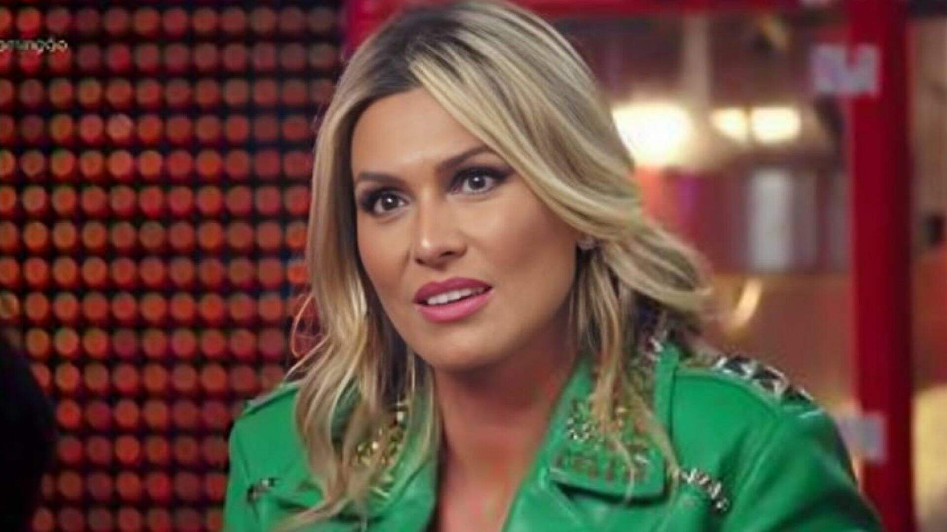 Lívia Andrade é sincera e fala a verdade sobre fama de briguenta na internet - Metropolitana FM