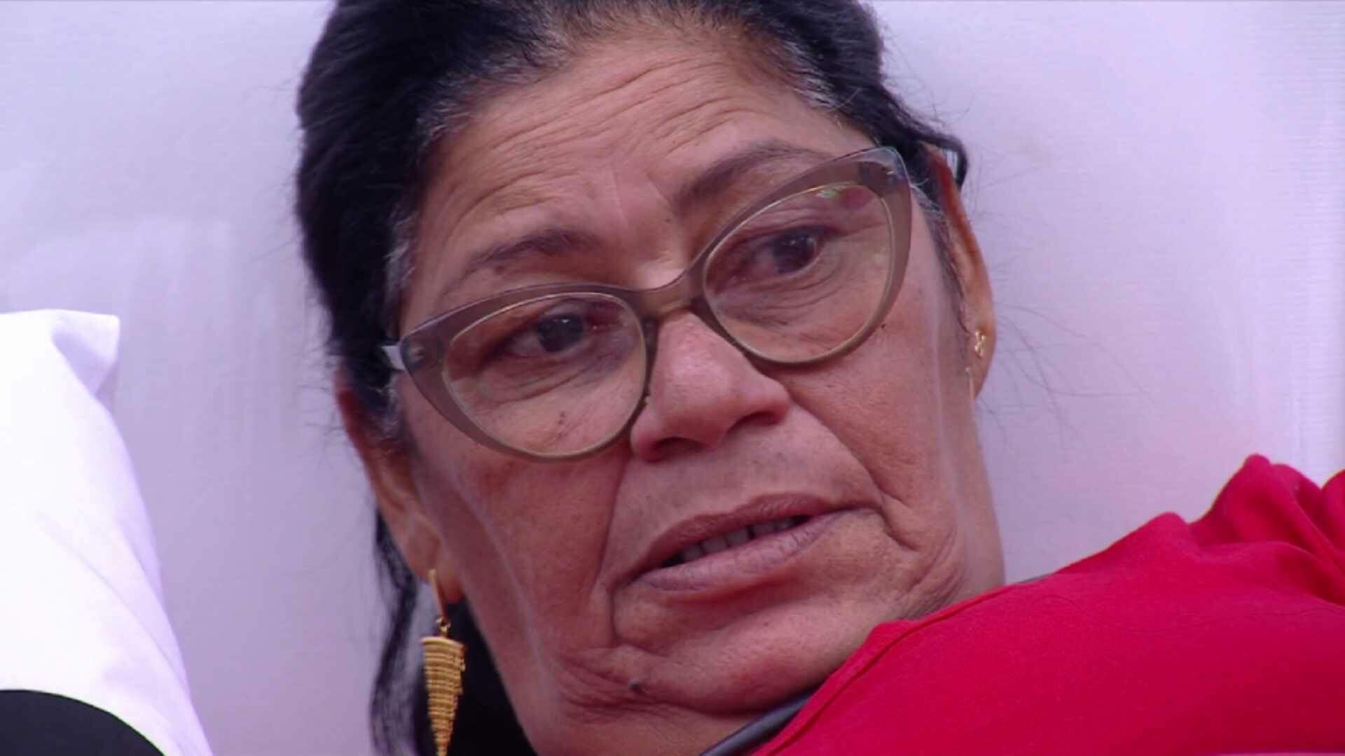 Dona Delma reclama de bar fechado e diverte a web com bom humor - Metropolitana FM