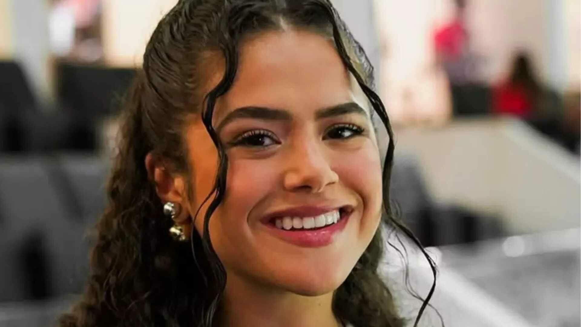 Após polêmica, paparazzo reencontra Maisa e se desculpa por confusão com o pai da atriz