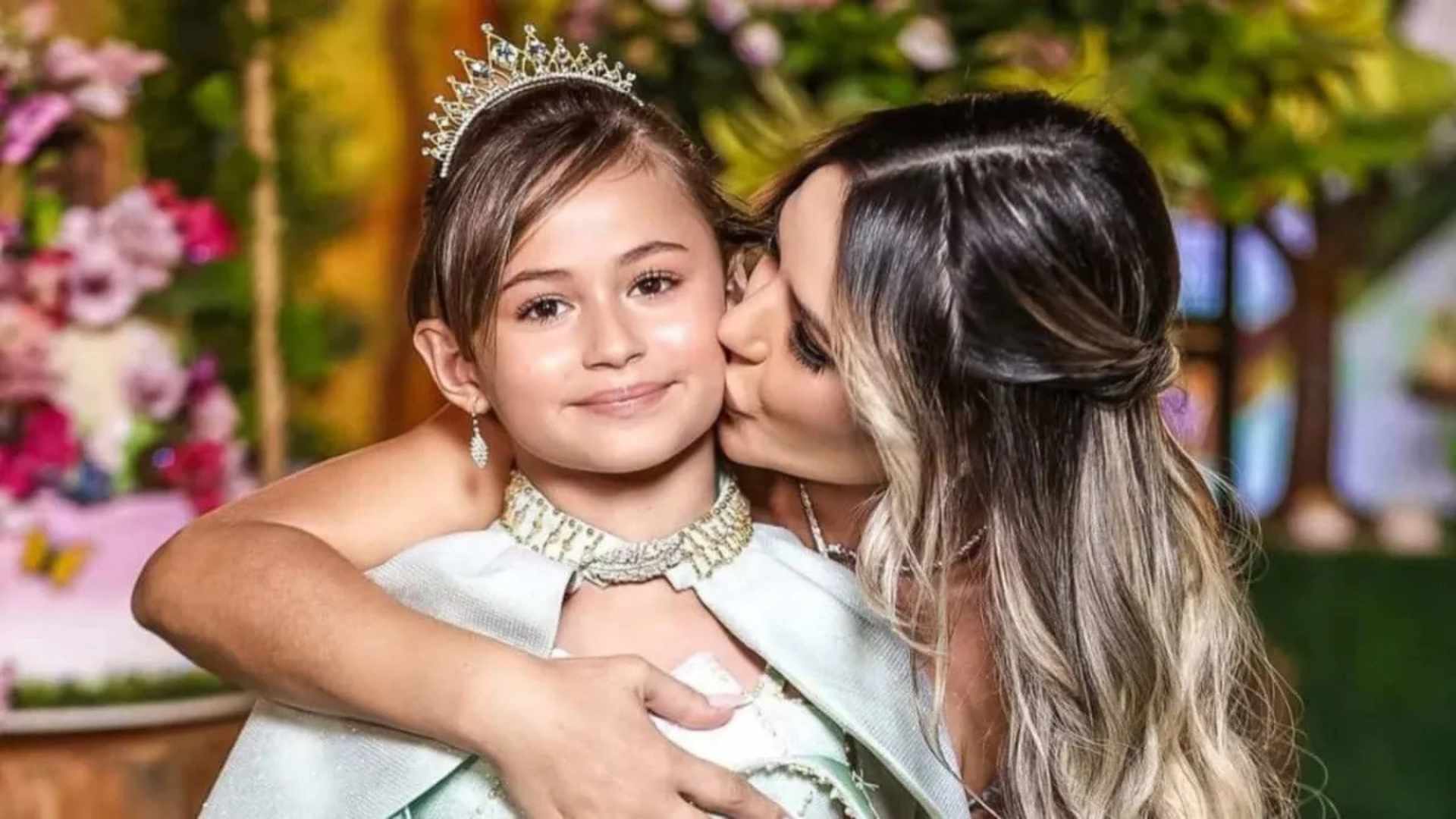 Valentina viraliza ao comparar pulseira com a de colega: “A dela era da cor da faca”