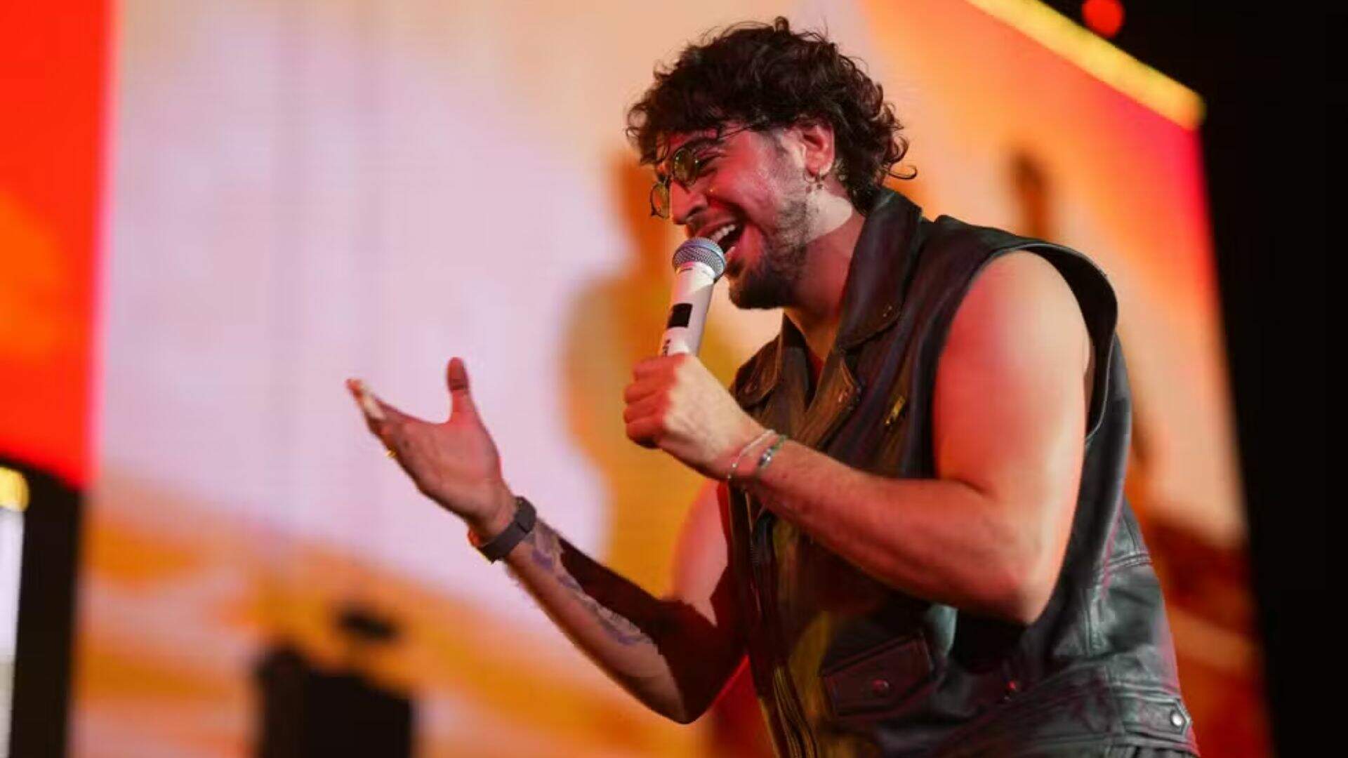 Nattan ganha presente inusitado de fã após anunciar paternidade
