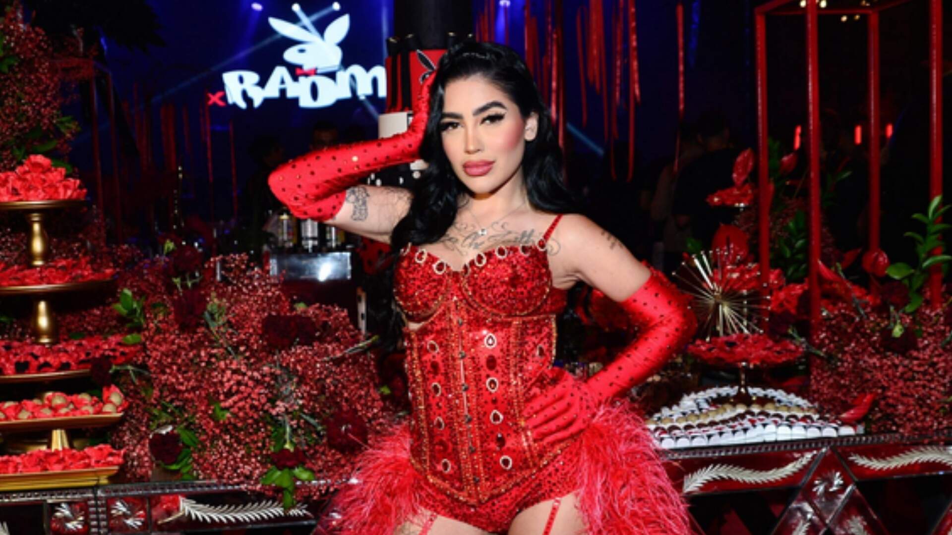 MC Mirella exibe detalhes luxuosos da sua festa de aniversário